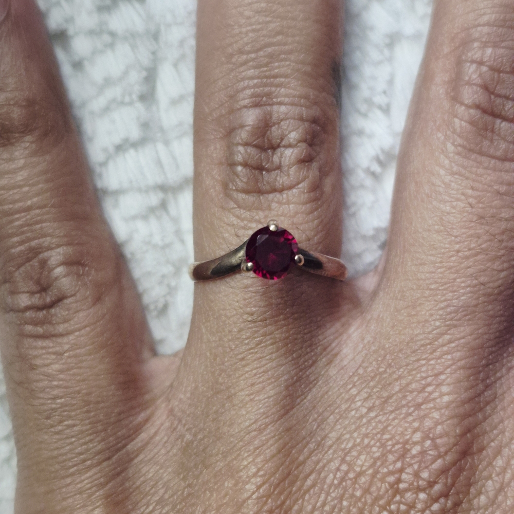 Victorian 10k Yellow Gold Ruby Ring - image 3